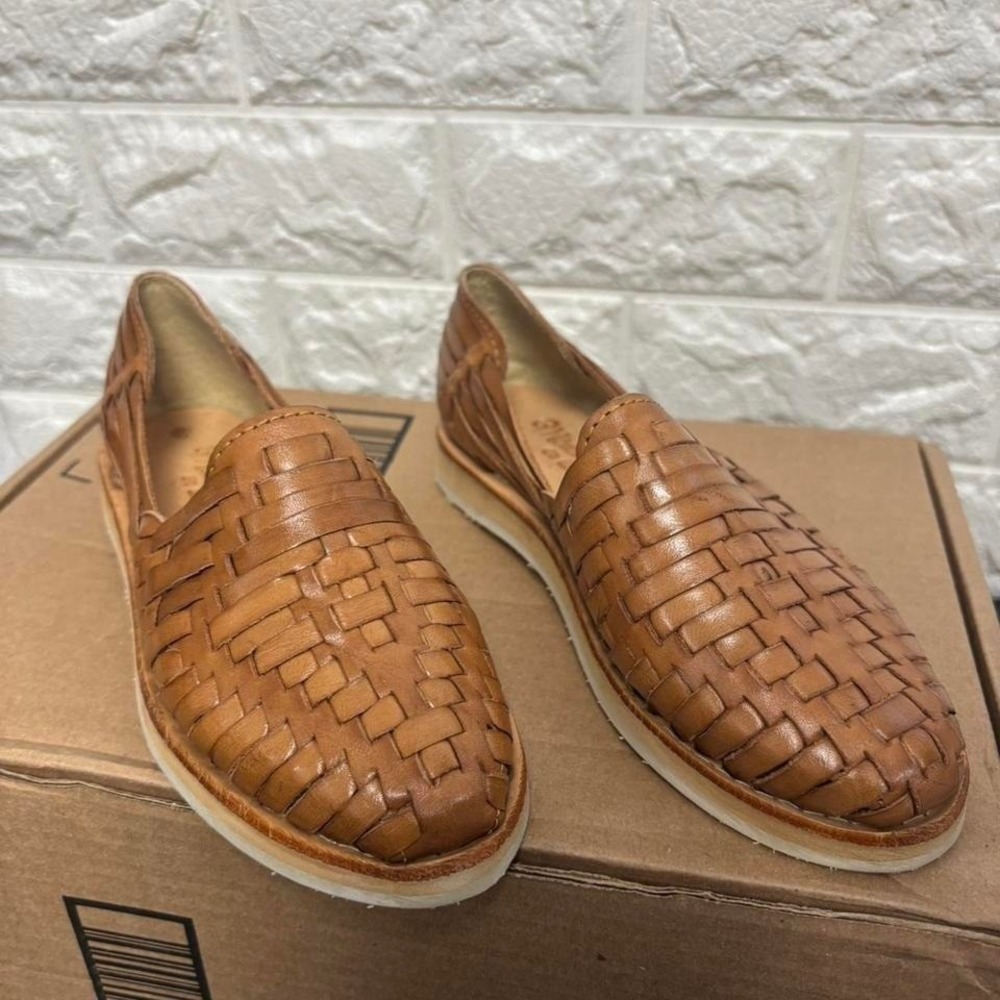 Mexico en la Piel Handcrafted Flats:‎ Tan Genuine Leather, Closed-Toe Slip-On